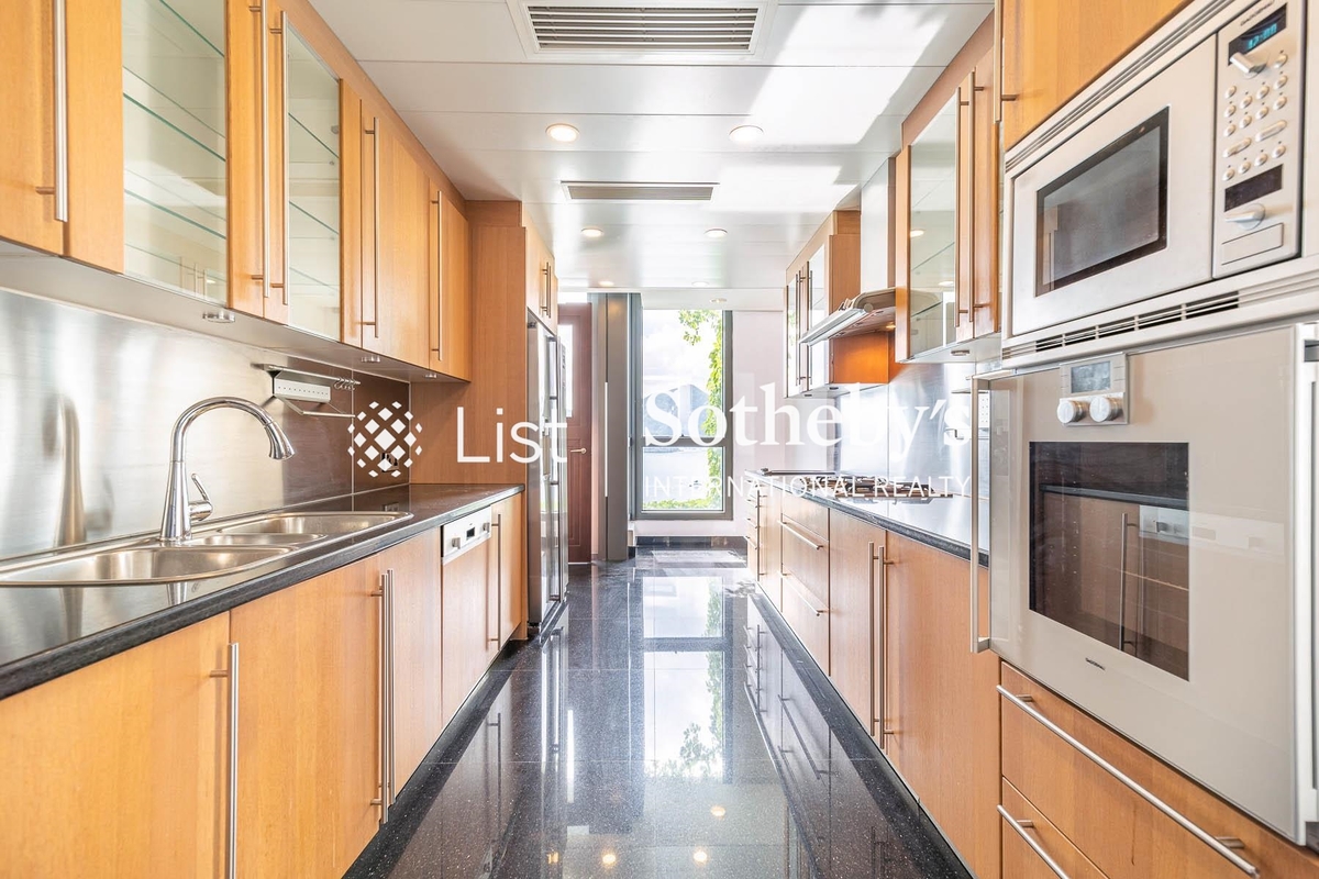 The Nautilus 南灣道16A號 | Kitchen