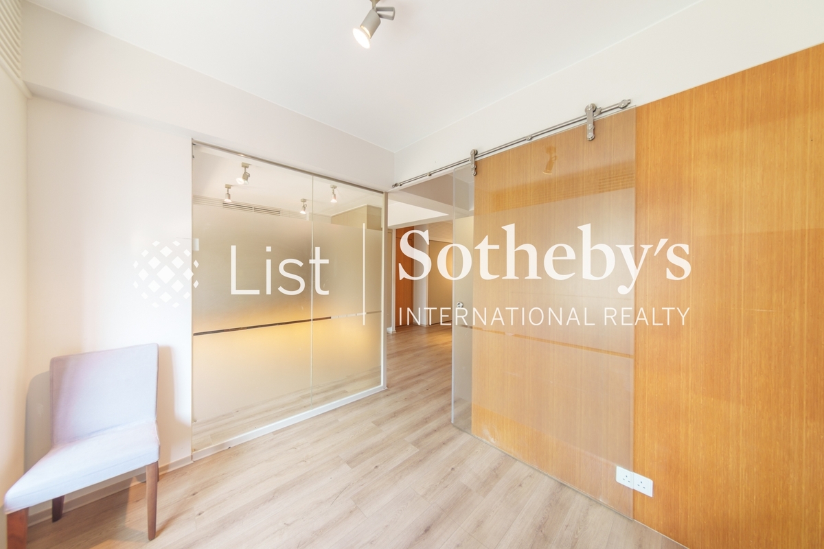 47-49 Blue Pool Road 藍塘道47-49號 | Second Bedroom