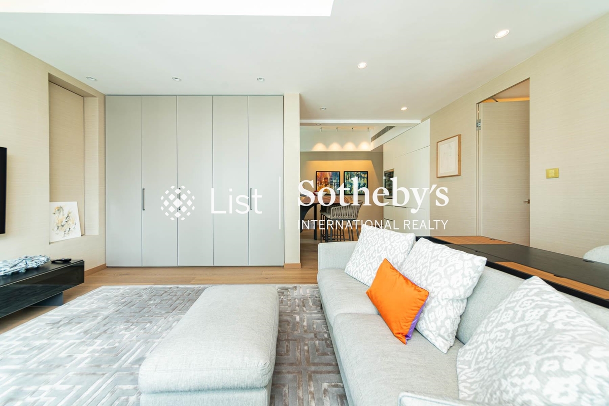 The Avenue 囍匯 | Living and Dining Room