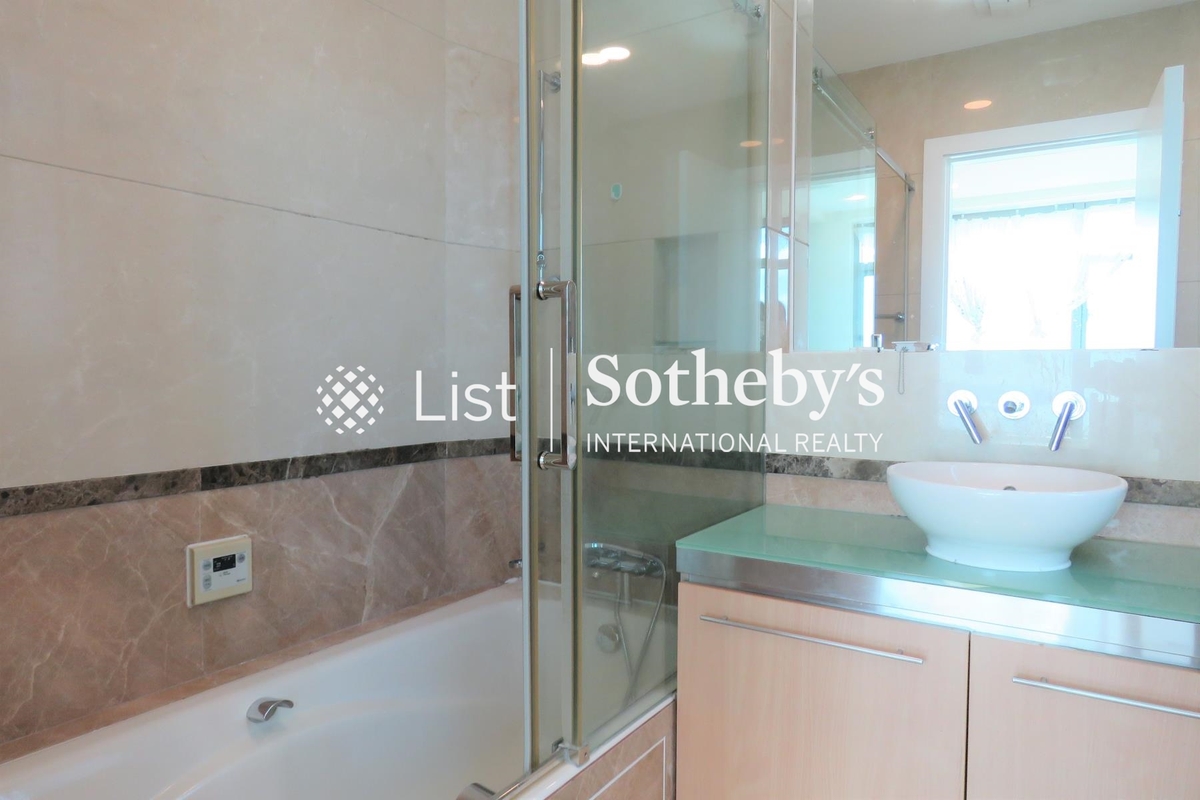 1-3 Homestead Road 堪仕達道1-3號 | Second En-suite Bathroom