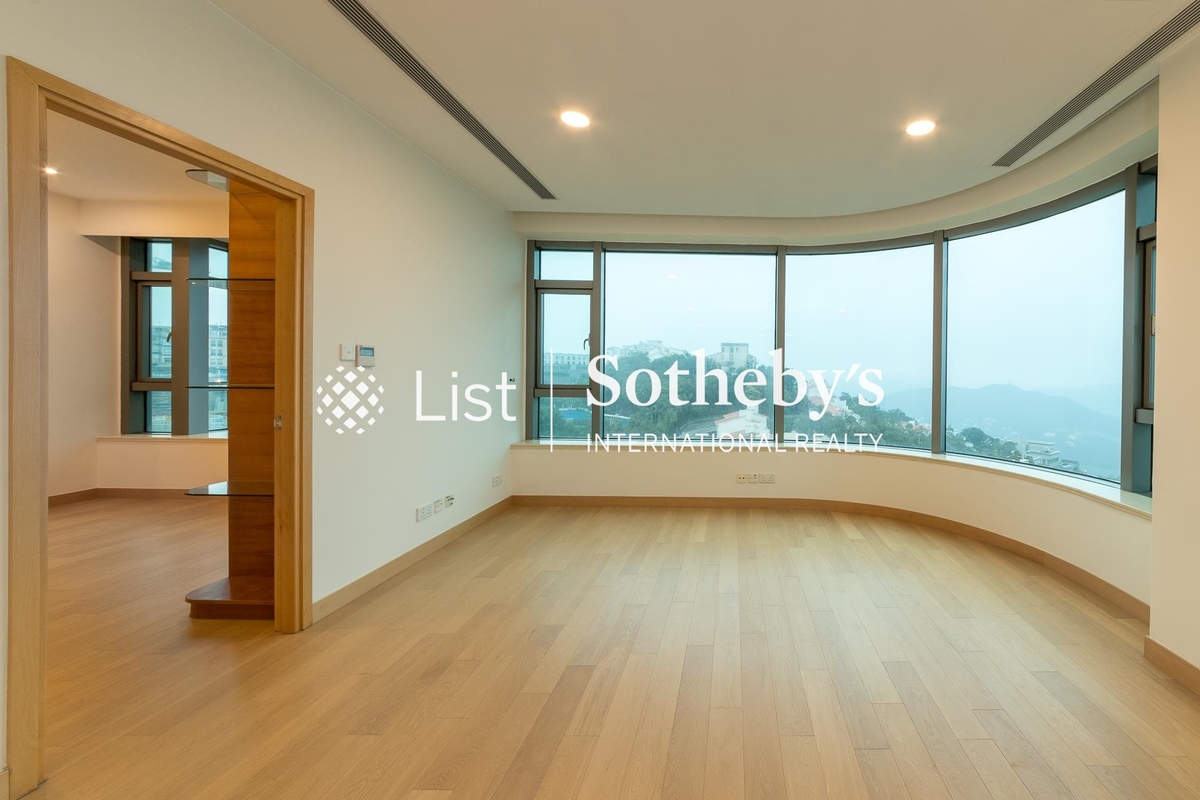 1-3 Homestead Road 堪仕達道1-3號 | Living and Dining Room