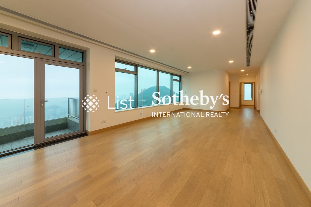 1-3 Homestead Road 堪仕達道1-3號 | Living and Dining Room