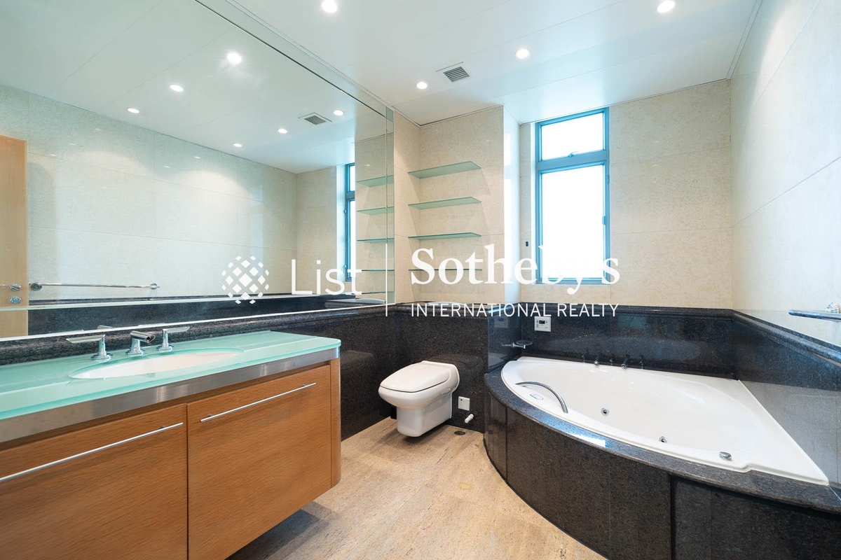 1-3 Homestead Road 堪仕達道1-3號 | Master Bathroom