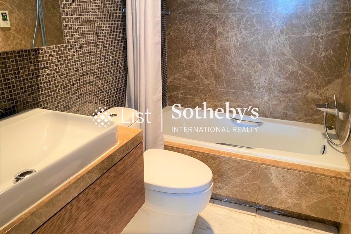 Harbour One 維壹 | Master Bathroom