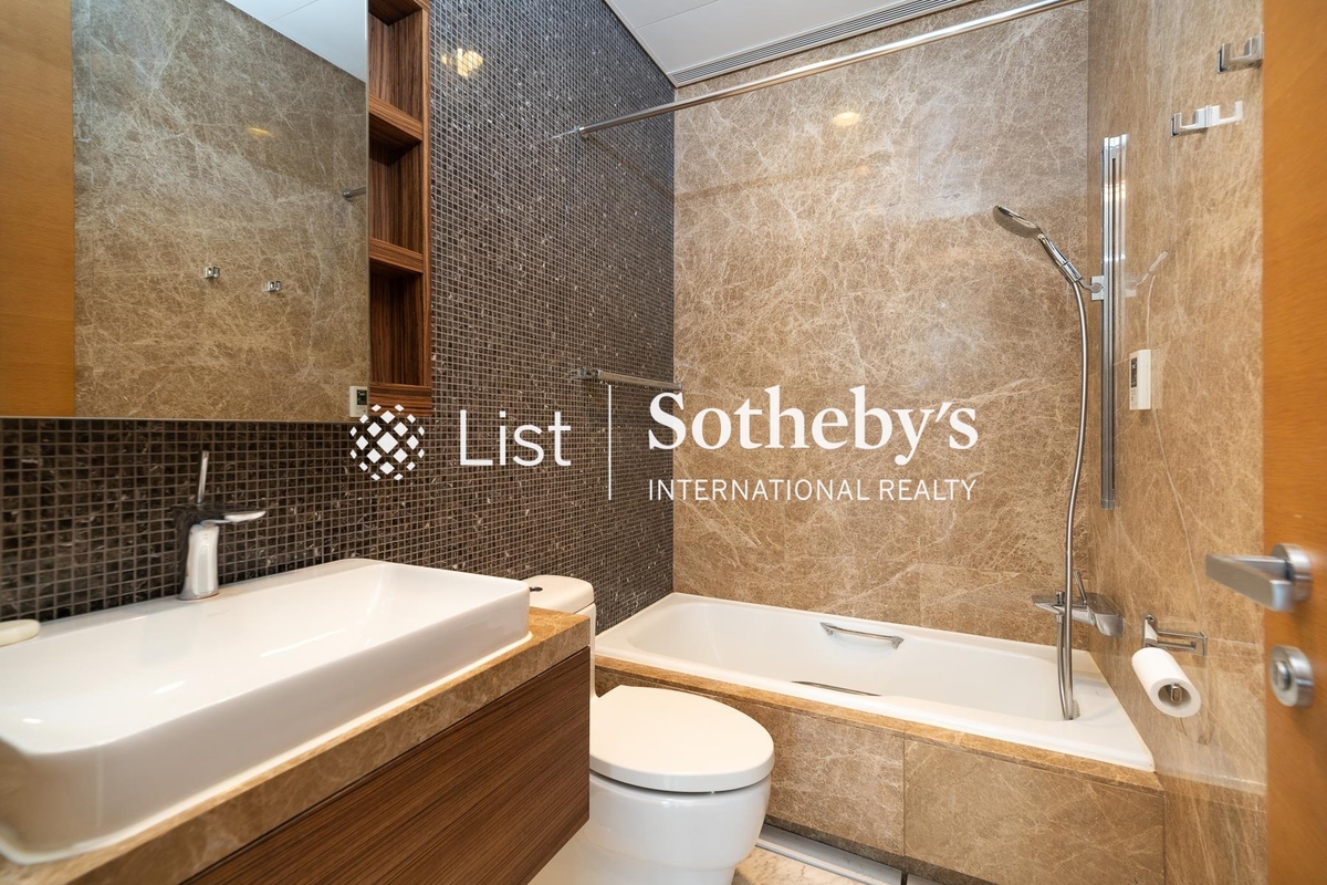 Harbour One 維壹 | Master Bathroom