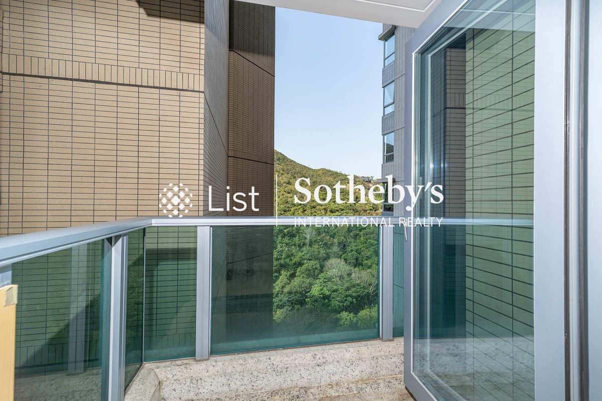 Larvotto 南灣 | Balcony off Living and Dining Room