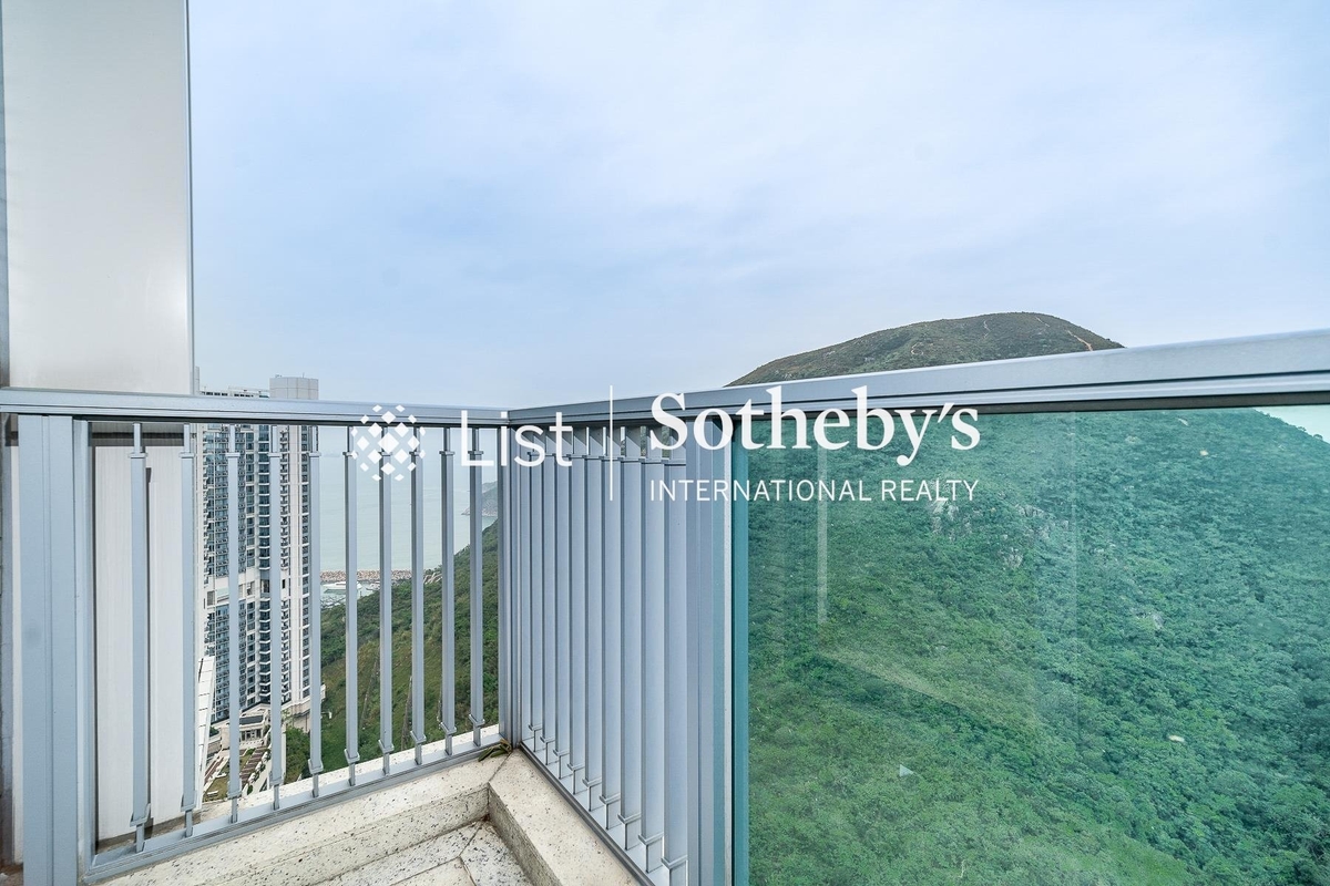 Larvotto 南灣 | Balcony off Living and Dining Room