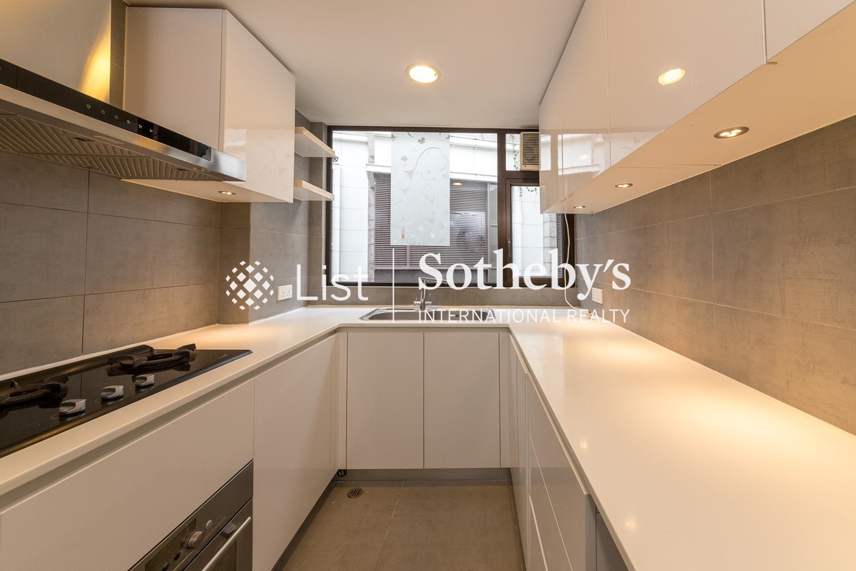 Springfield Gardens 春暉園 | Kitchen