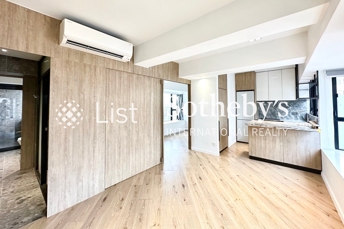 One Eleven One Eleven | Living and Dining Room