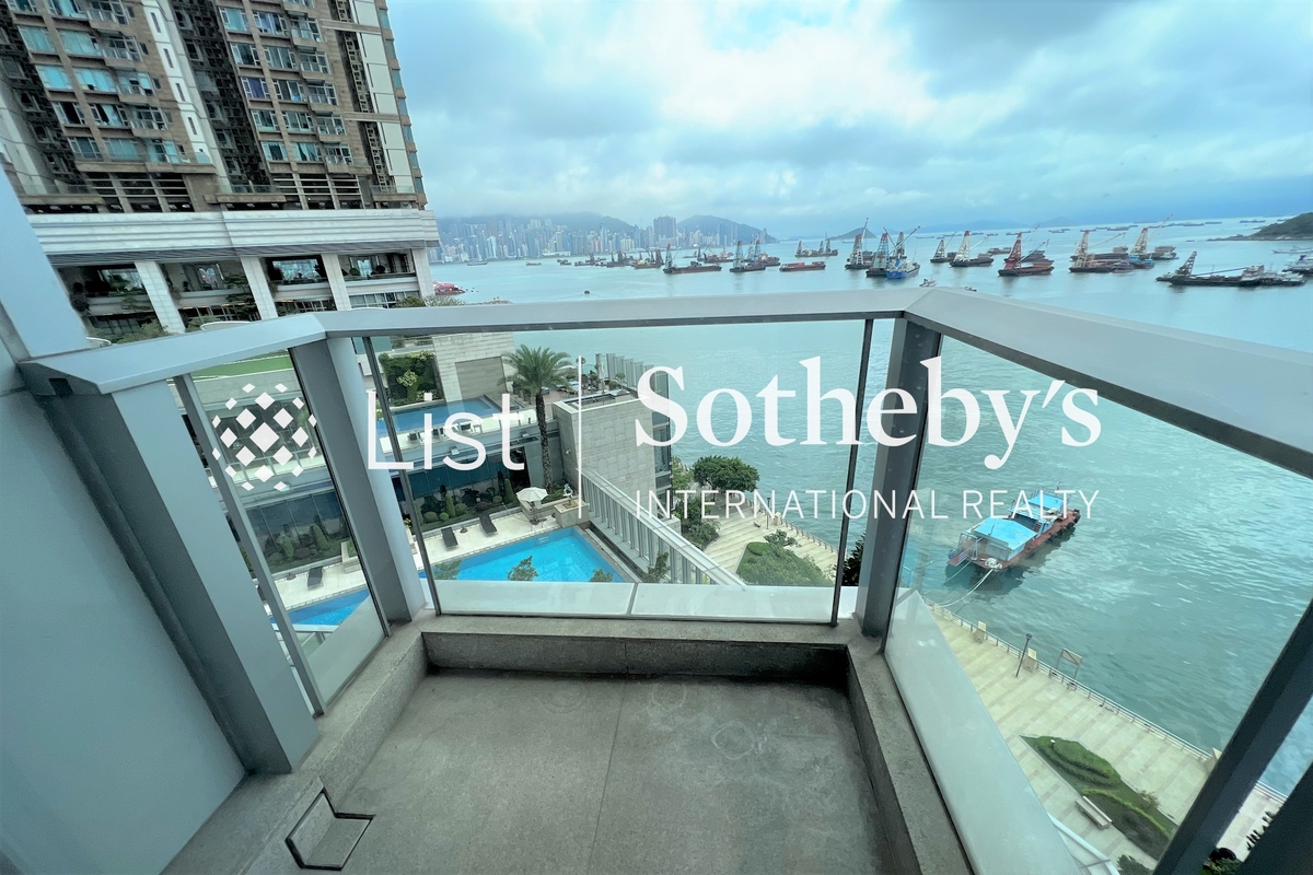 Imperial Cullinan 瓏璽 | Balcony off Living and Dining Room