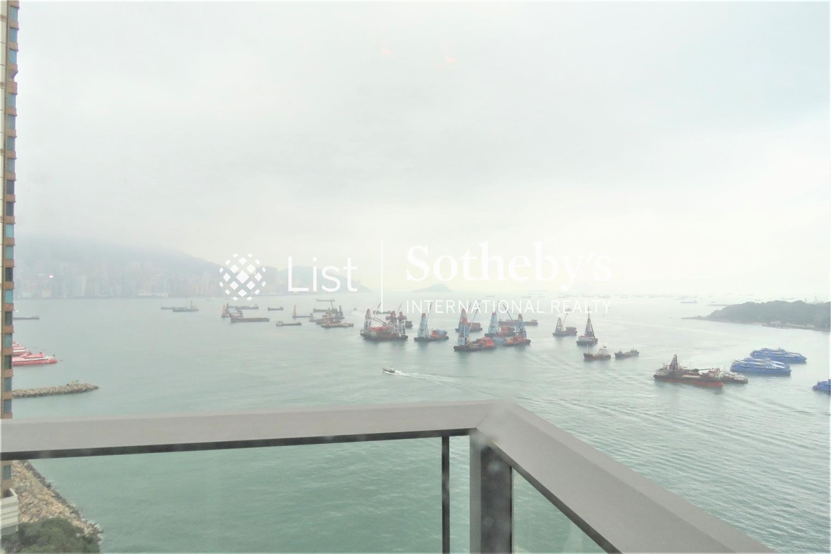 Imperial Cullinan 瓏璽 | View from Living and Dining Room