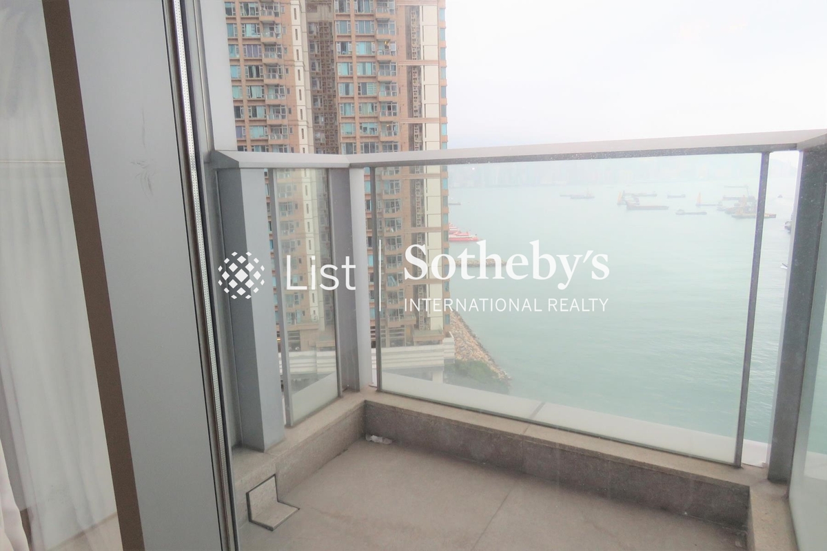 Imperial Cullinan 瓏璽 | Balcony off Living and Dining Room