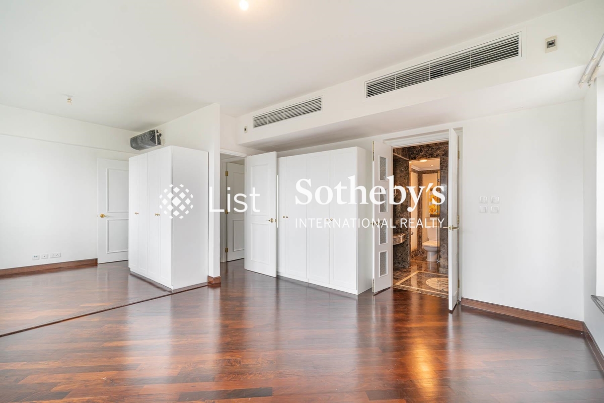 Bowen's Lookout Bowen's Lookout | Master Bedroom