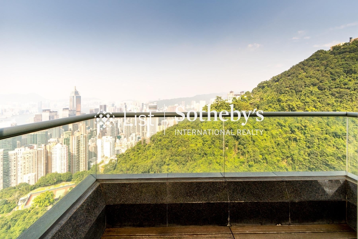 Bowen's Lookout Bowen's Lookout | Balcony off Living and Dining Room