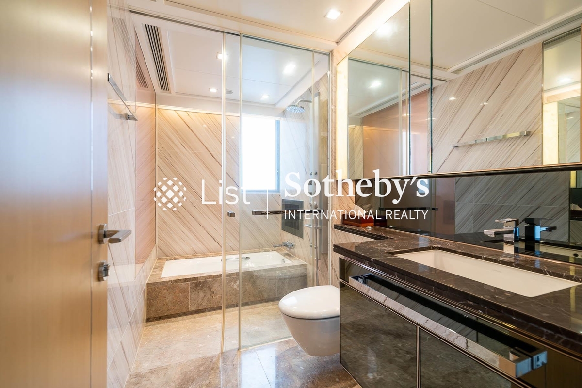 Imperial Cullinan 瓏璽 | Third En-suite Bathroom