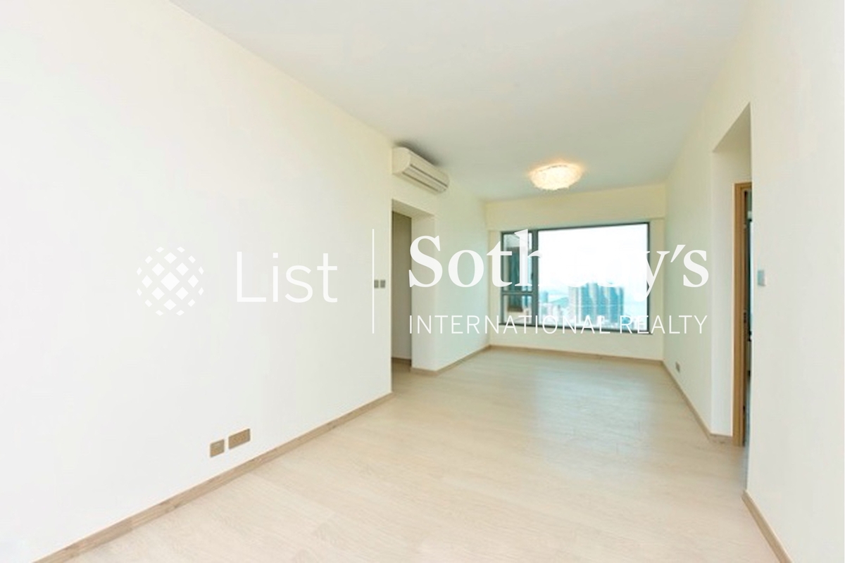 2 Park Road 柏道2號 | Living and Dining Room