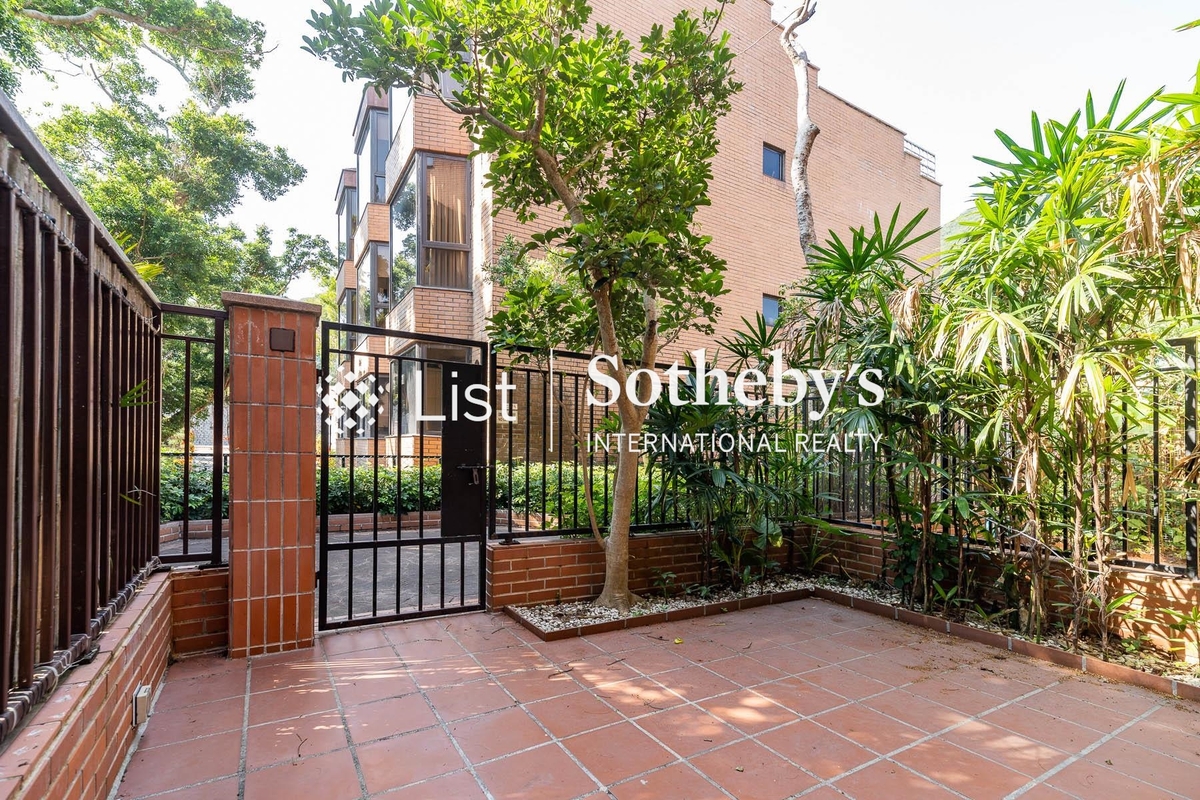 Banyan Villas 榕蔭園 | Private Terrace off Kitchen