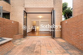 Banyan Villas 榕蔭園 | Private Garden off Living Room