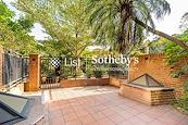 Banyan Villas 榕蔭園 | Private Garden off Living Room