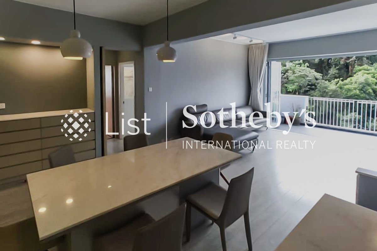 Renown Court 麗寧苑 | Living and Dining Room