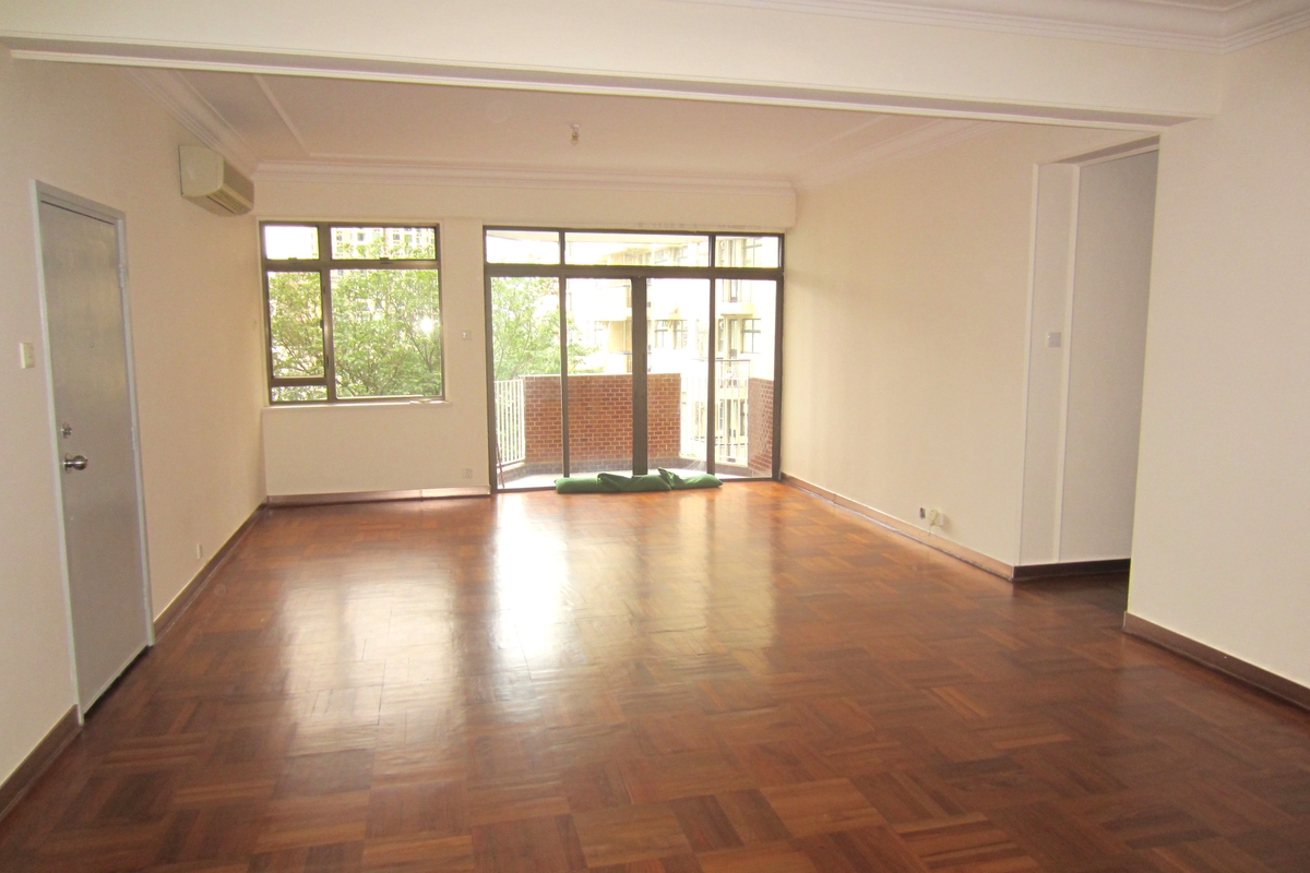 Fulham Garden 富林苑 | Living and Dining Room