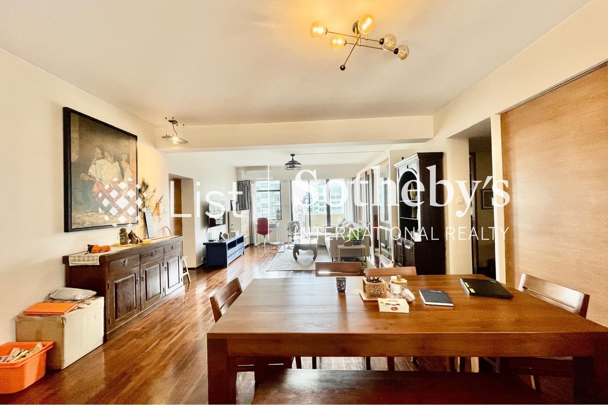 Fulham Garden 富林苑 | Living and Dining Room