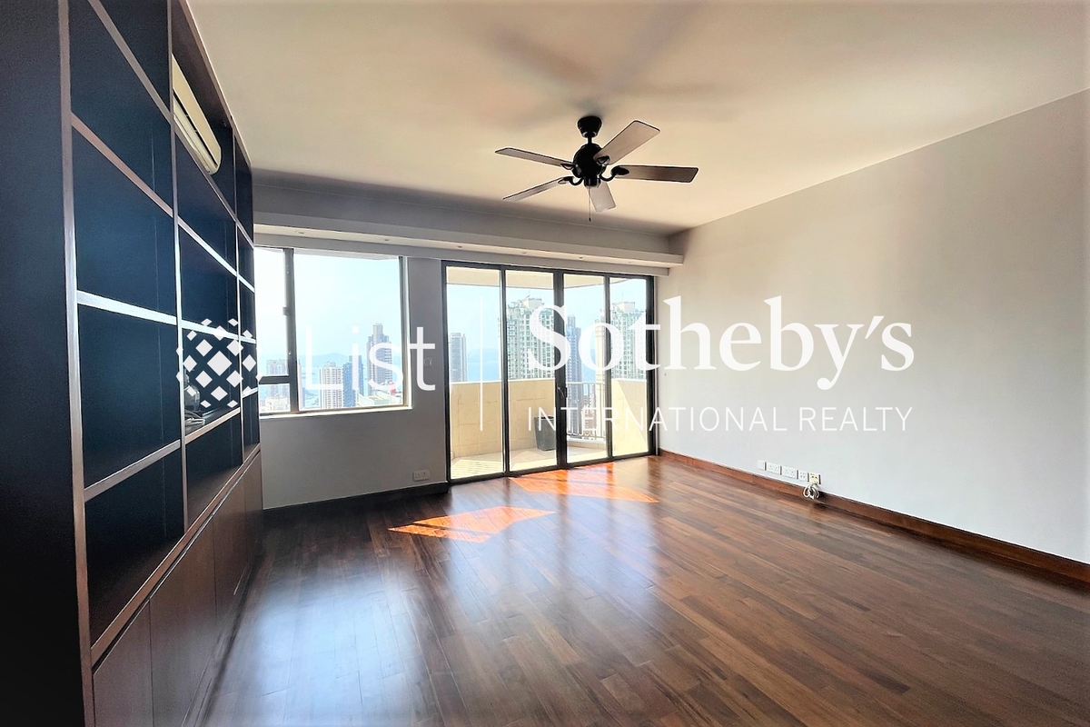 Fulham Garden 富林苑 | Living and Dining Room