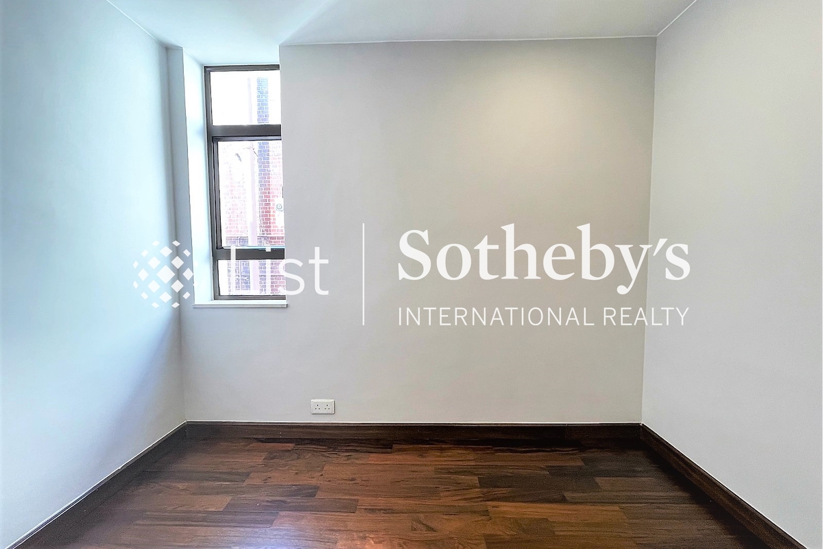 Fulham Garden 富林苑 | Fourth Bedroom