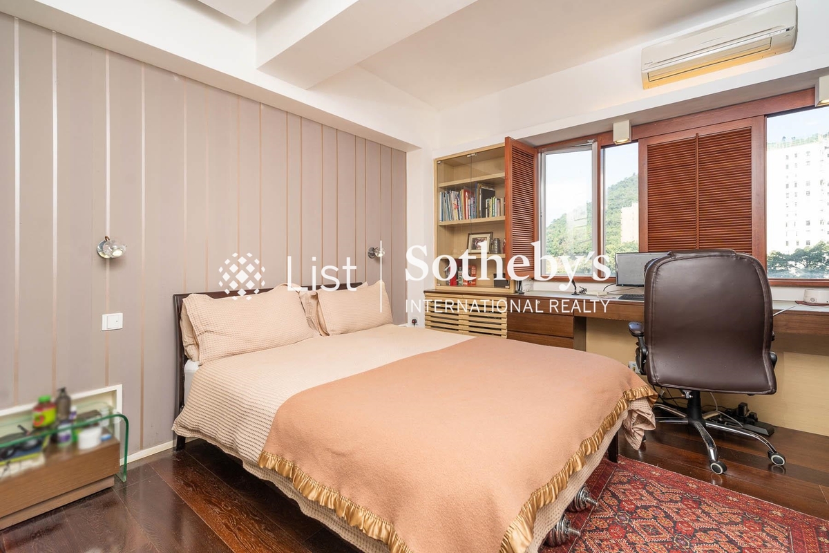 Y.Y. Mansions 裕仁大廈 | Master Bedroom