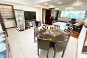 Y.Y. Mansions 裕仁大廈 | Living and Dining Room