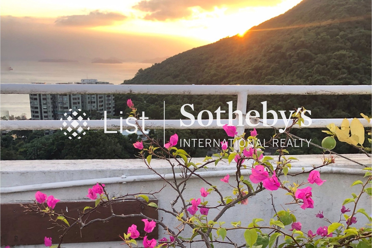 Y.Y. Mansions 裕仁大厦 | View from Private Roof Terrace