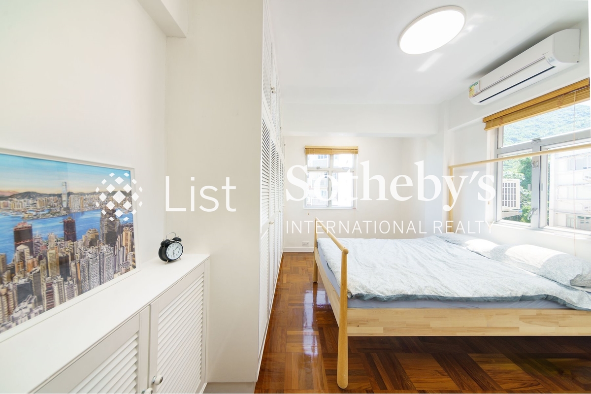 Y.Y. Mansions 裕仁大厦 | Master Bedroom