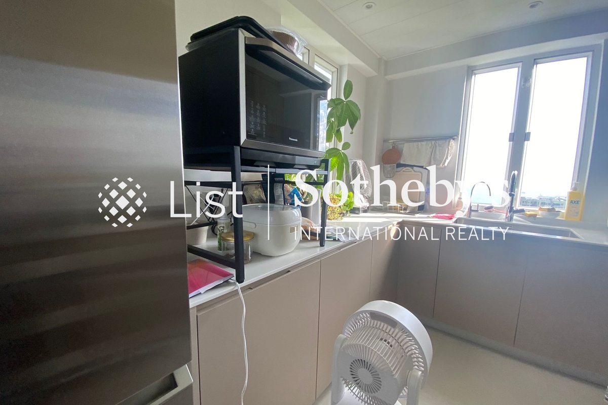 Y.Y. Mansions 裕仁大廈 | Kitchen