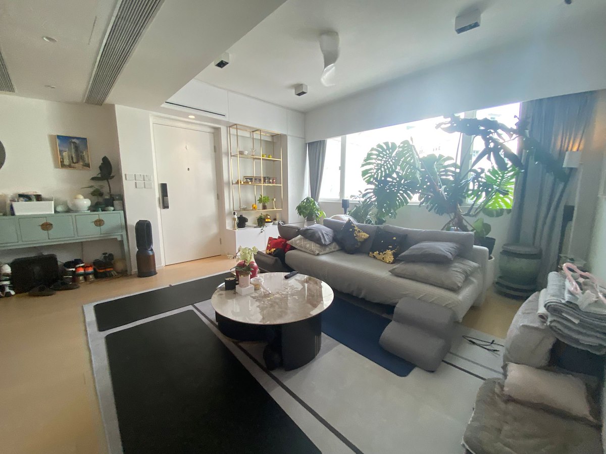 Y.Y. Mansions 裕仁大厦 | Living and Dining Room
