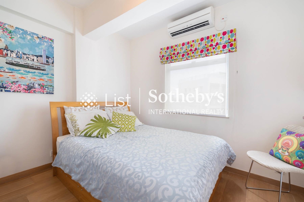 Y.Y. Mansions 裕仁大廈 | Third Bedroom