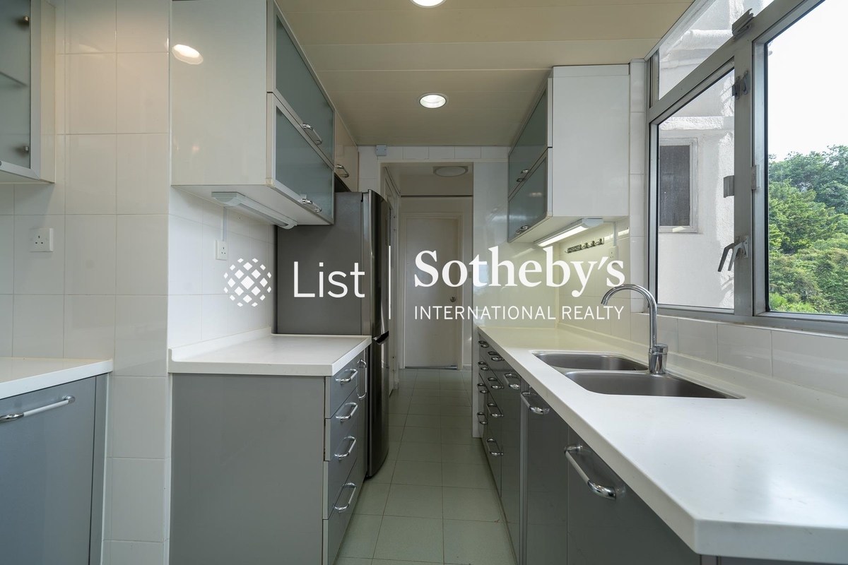 Y.Y. Mansions 裕仁大廈 | Kitchen