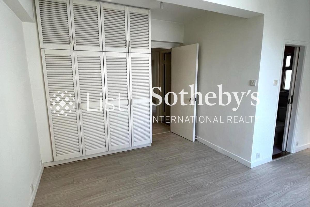 Y.Y. Mansions 裕仁大廈 | Bedroom