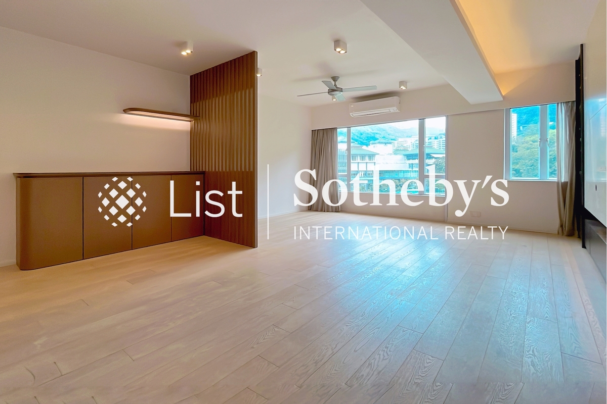 Winfield Gardens 永富苑 | Living and Dining Room