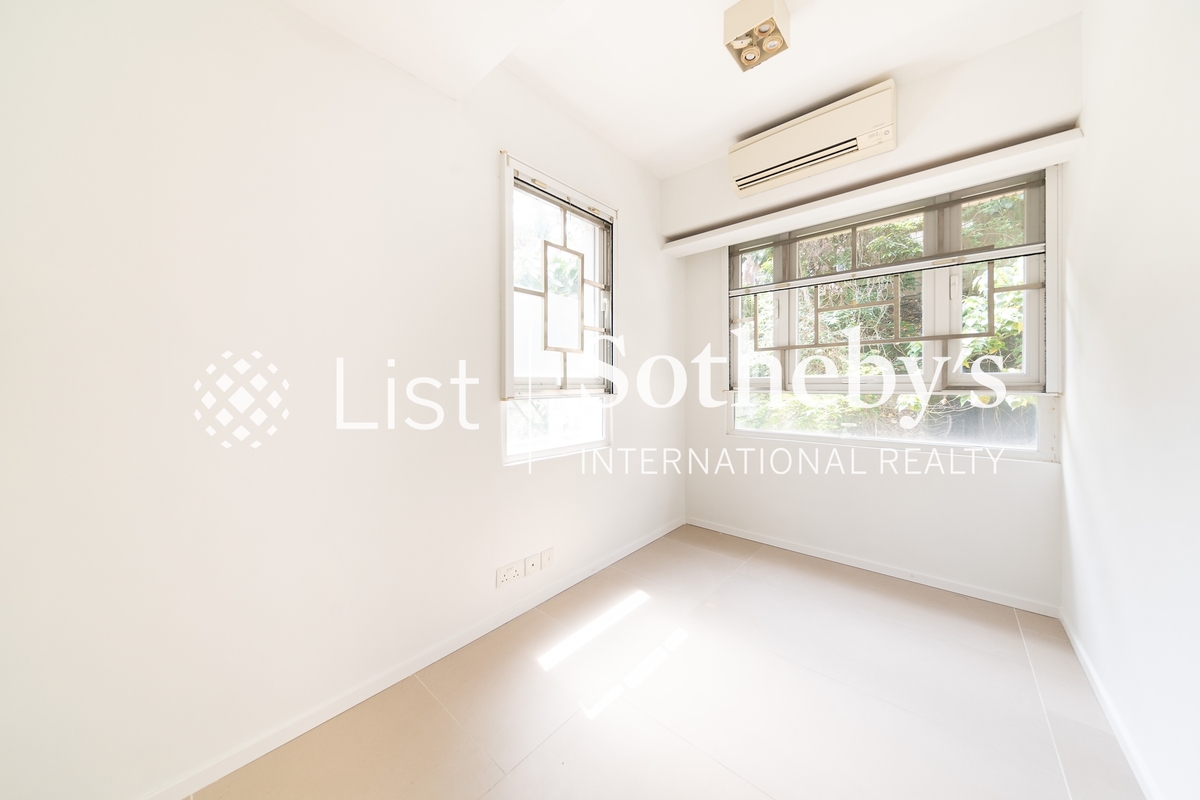 Broom Garden 蟠龍苑 | Third Bedroom