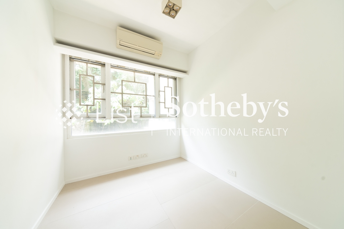 Broom Garden 蟠龍苑 | Second Bedroom