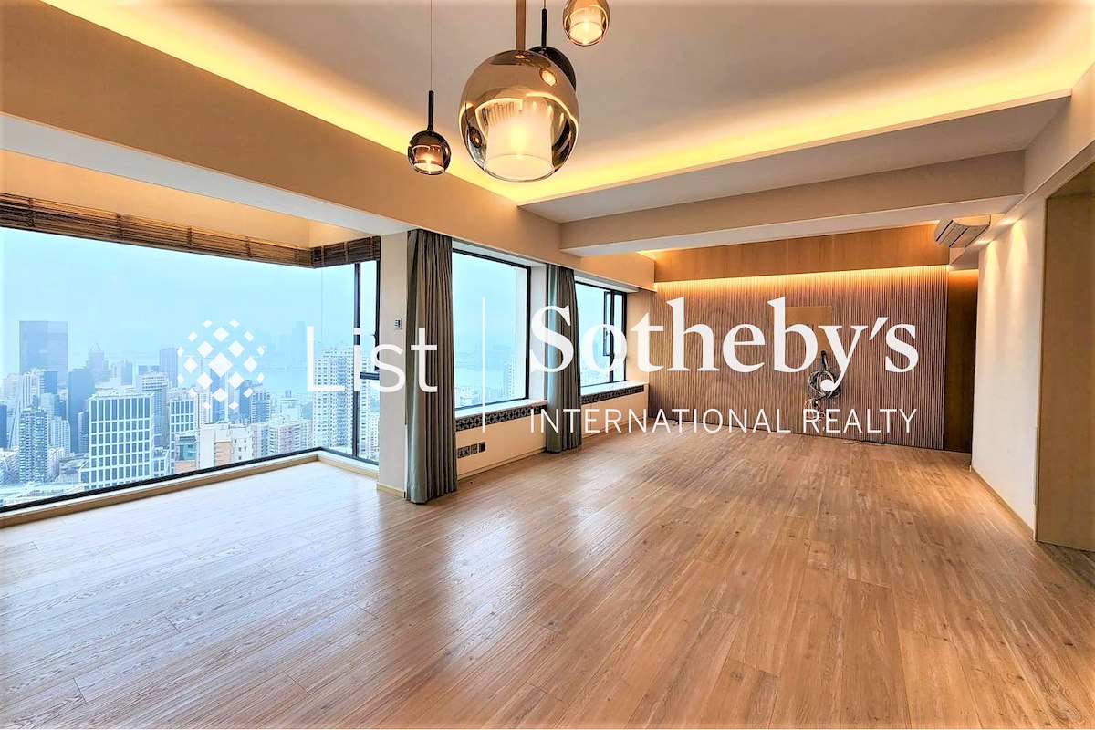 Yick King Building 億景樓 | Living and Dining Room
