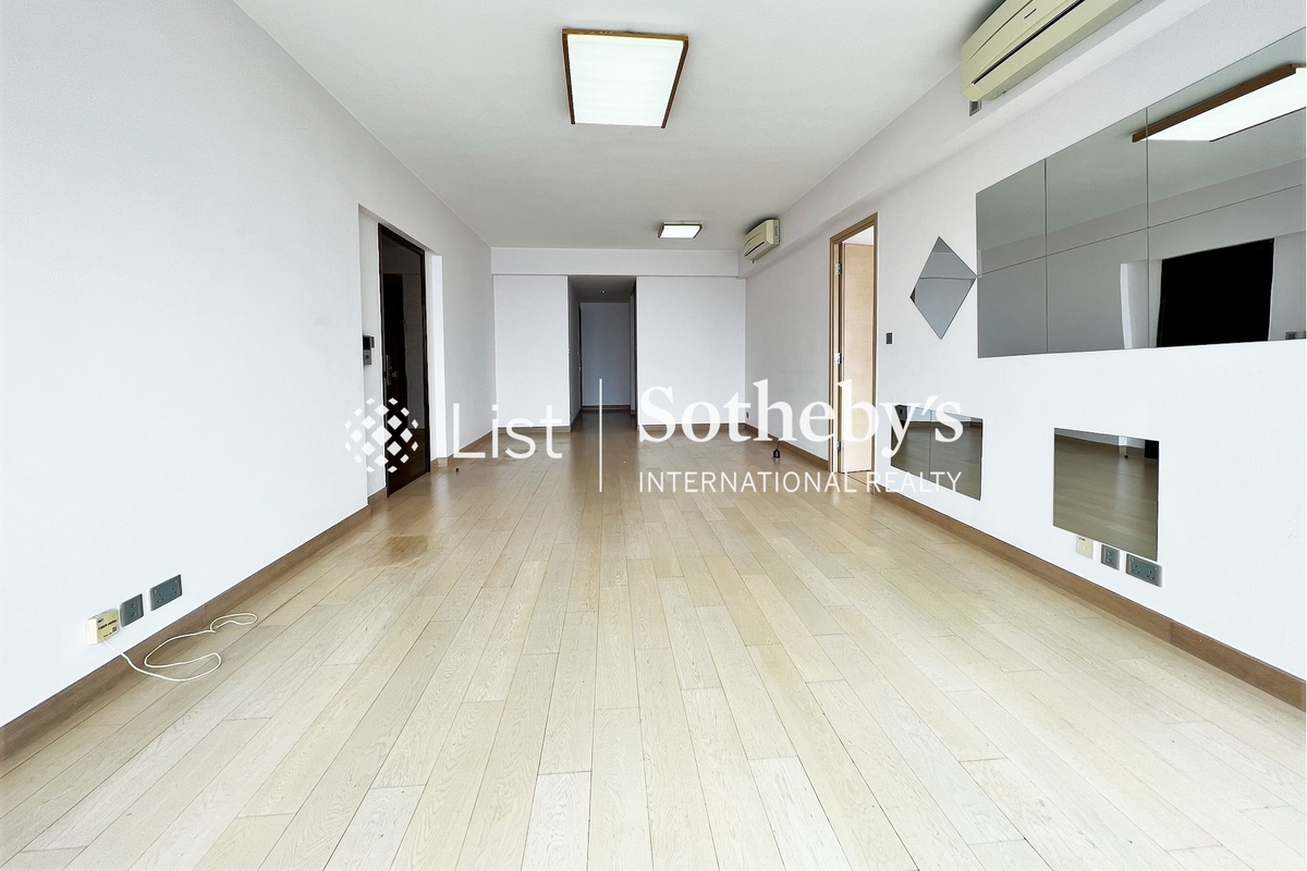 Marinella 深灣9號 | Living and Dining Room