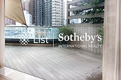 The Summa 高士台 | First Private Terrace off Living and Dining Room