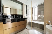 The Summa 高士台 | Master Bathroom