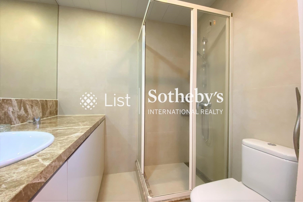 Flora Garden 慧景園 | Master Bathroom