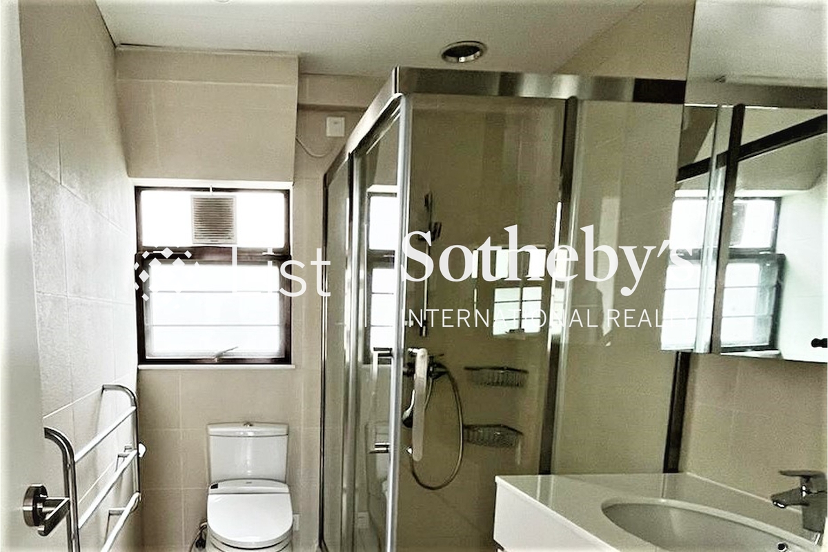 Flora Garden 慧景園 | Guest Bathroom