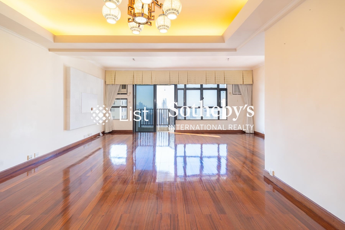 Flora Garden 慧景園 | Living and Dining Room