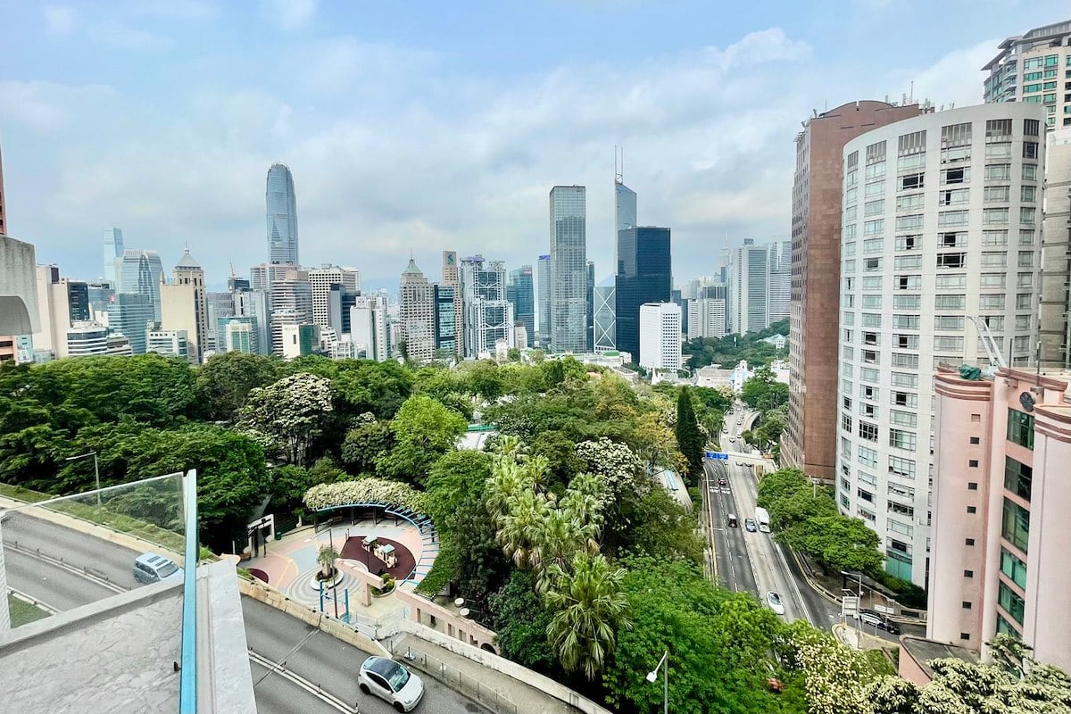 1 Robinson Road 羅便臣道1號 | View from Living Room