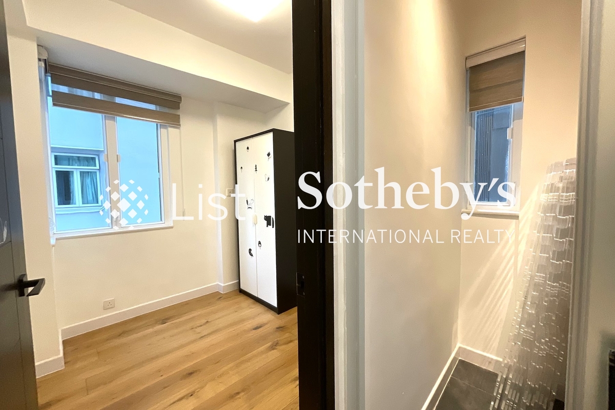 Gold King Mansion 高景大廈 | Second Bedroom