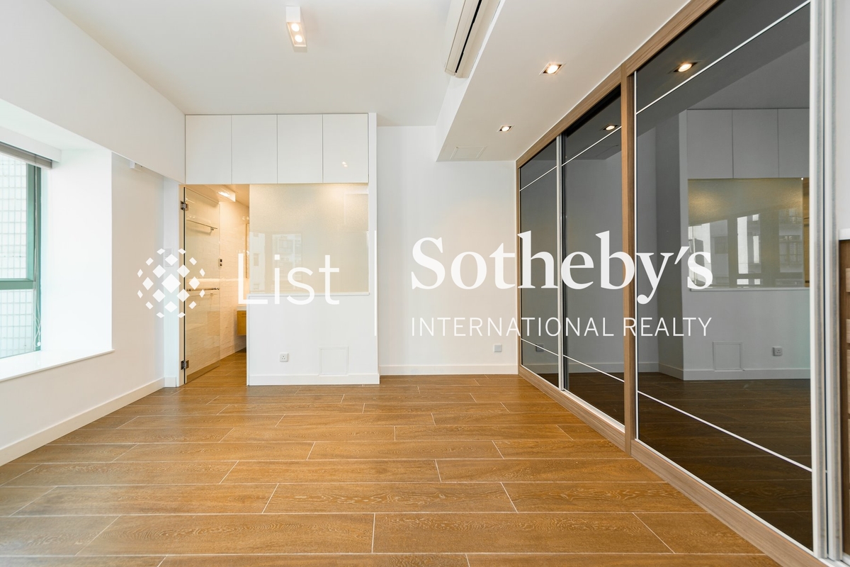 Y.I Y.I | Master Bedroom